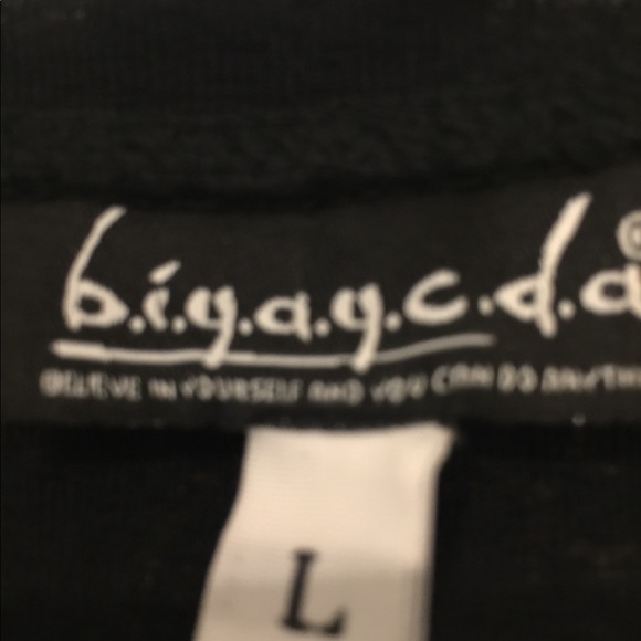 NWOT.  dress blouse lined .  Black flower pattern - Picture 3 of 3